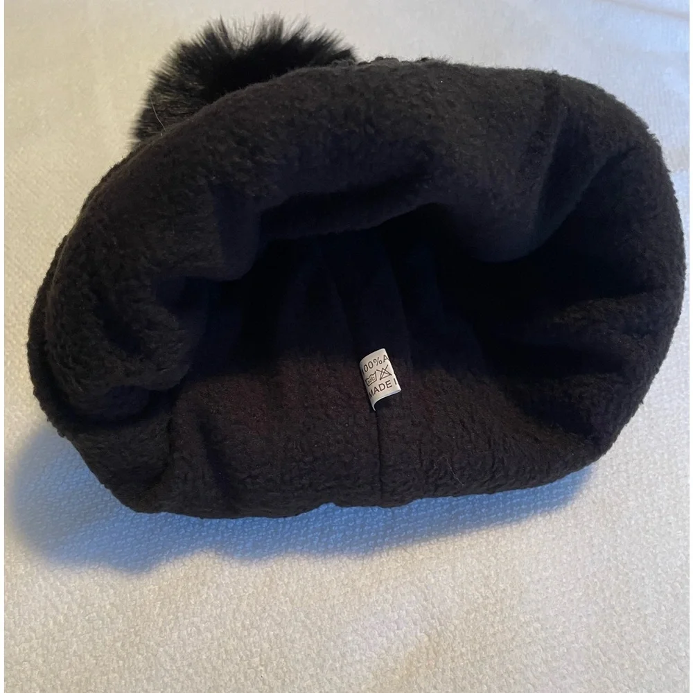 Winter Hat. Black With Sequins And A Fuzzy Pom Pom. Women’s. NWT - Picture 3 of 9